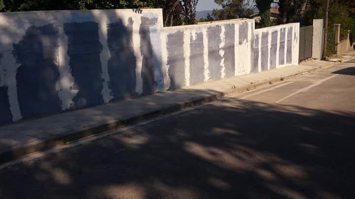 Aplicación de revestimiento exterior durante una obra de acabado monocapa